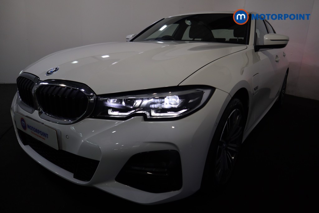 BMW 3 Series M Sport Automatic Petrol Plug-In Hybrid Saloon - Stock Number (1546944) - 27th supplementary image