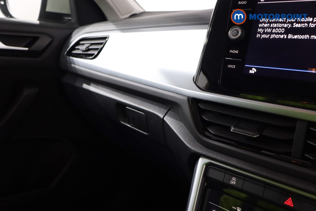 Volkswagen T-Roc Life Manual Petrol SUV - Stock Number (1547779) - 17th supplementary image