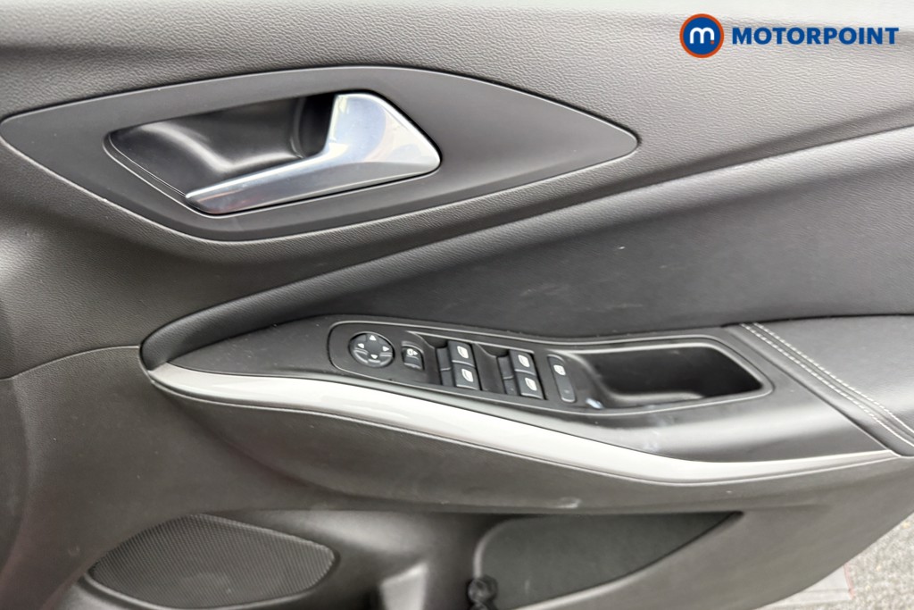 Vauxhall Grandland Ultimate Manual Petrol SUV - Stock Number (1547862) - 16th supplementary image