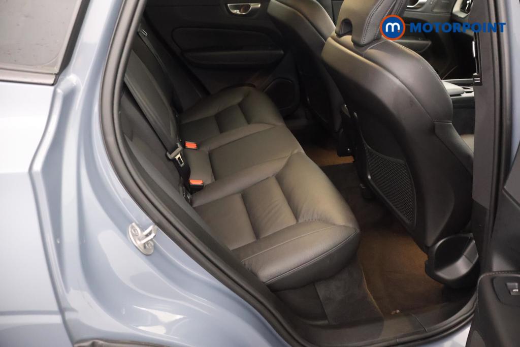 Volvo Xc60 Plus Automatic Diesel SUV - Stock Number (1548804) - 12th supplementary image