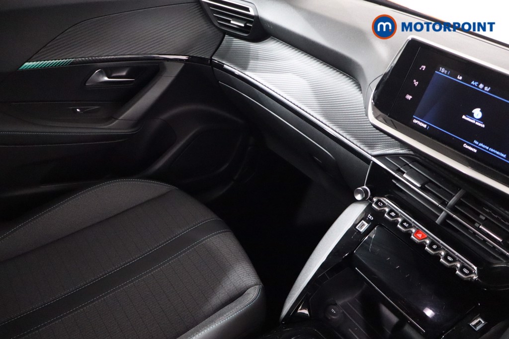 Peugeot 2008 Allure Premium-Plus Automatic Petrol SUV - Stock Number (1549286) - 17th supplementary image