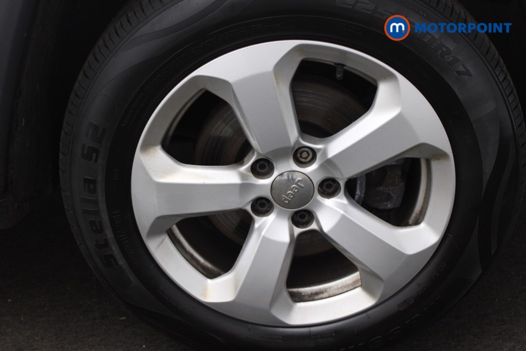 Jeep Compass Longitude Manual Petrol SUV - Stock Number (1526915) - 16th supplementary image