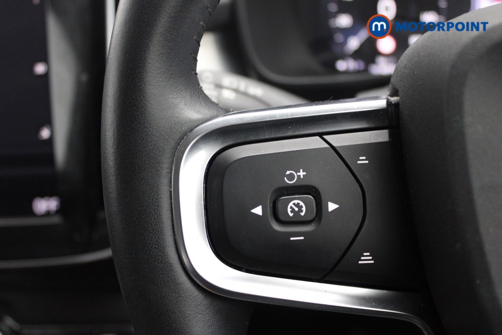 Volvo Xc40 Momentum Manual Petrol SUV - Stock Number (1527026) - 10th supplementary image