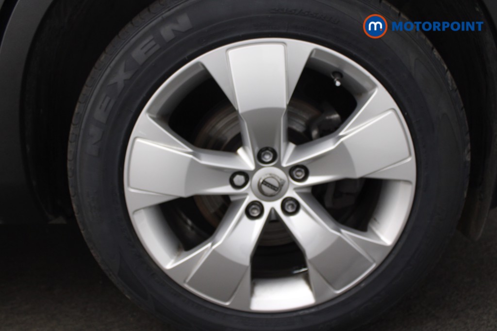 Volvo Xc40 Momentum Manual Petrol SUV - Stock Number (1527026) - 15th supplementary image