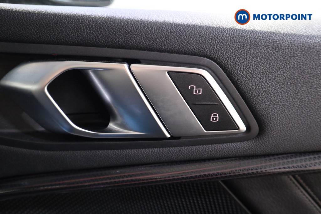 BMW 1 Series Sport Automatic Diesel Hatchback - Stock Number (1529839) - 11th supplementary image