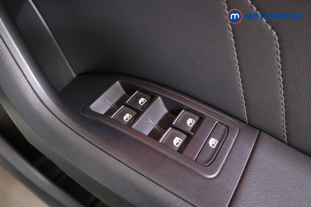 Seat Ateca FR Automatic Petrol SUV - Stock Number (1536145) - 12th supplementary image