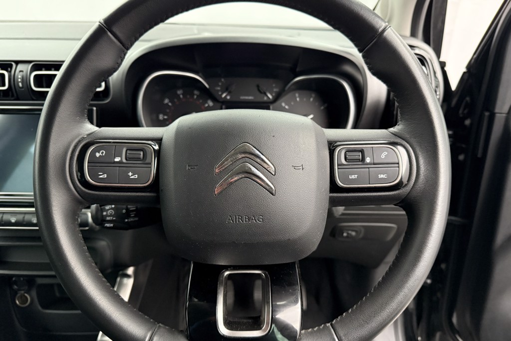 Citroen C3 Aircross Shine Manual Petrol SUV - Stock Number (1537287) - 2nd supplementary image