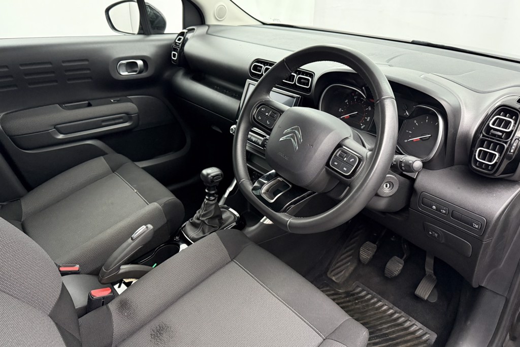 Citroen C3 Aircross Shine Manual Petrol SUV - Stock Number (1537287) - 1st supplementary image