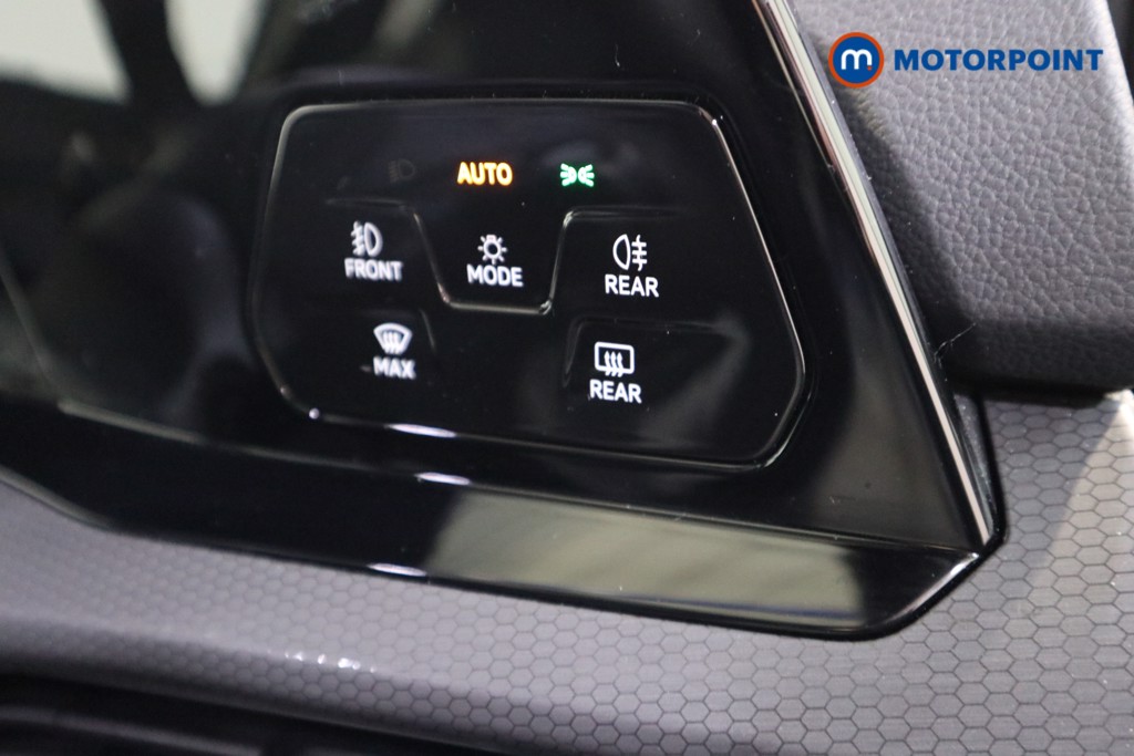 Volkswagen Golf GTE Automatic Petrol Plug-In Hybrid Hatchback - Stock Number (1537935) - 8th supplementary image