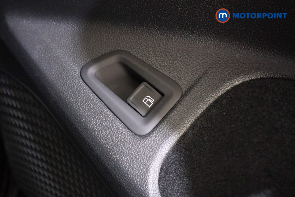 Volkswagen Golf GTE Automatic Petrol Plug-In Hybrid Hatchback - Stock Number (1537935) - 9th supplementary image