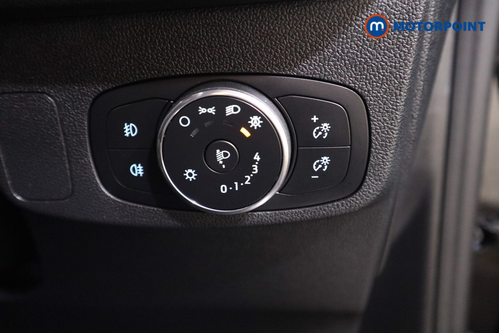 Ford Focus St-Line X Manual Petrol Hatchback - Stock Number (1538793) - 9th supplementary image