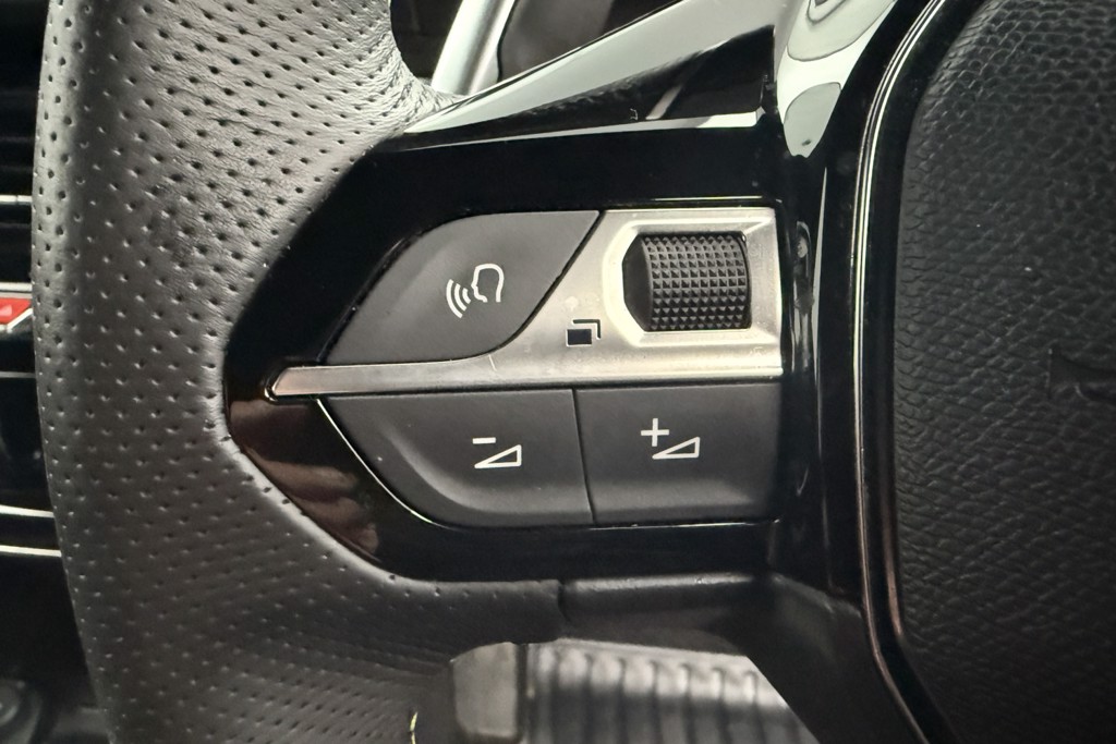 Peugeot 2008 GT Automatic Petrol SUV - Stock Number (1539508) - 3rd supplementary image