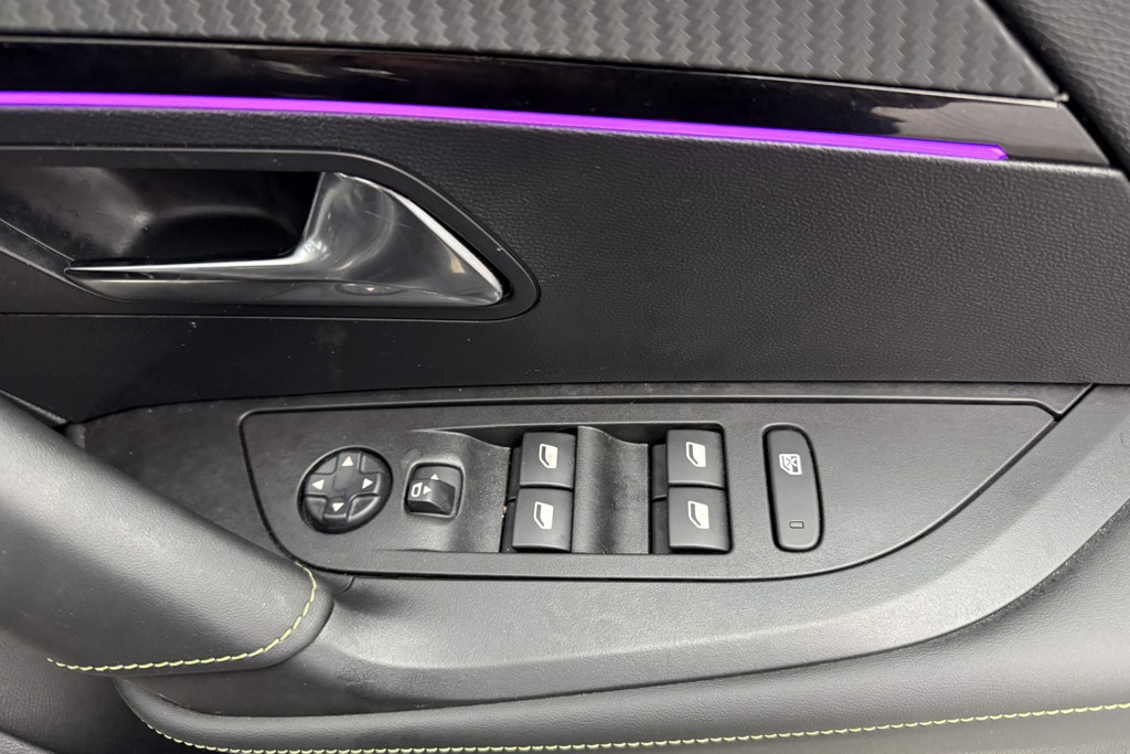 Peugeot 2008 GT Automatic Petrol SUV - Stock Number (1539508) - 17th supplementary image