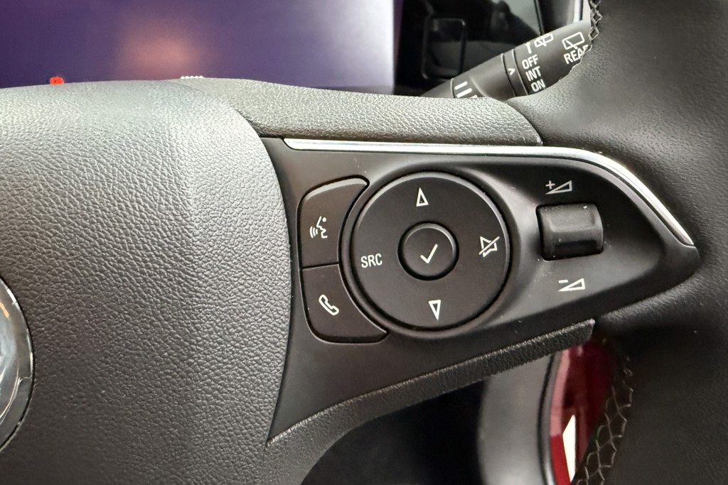 Vauxhall Grandland Ultimate Manual Petrol SUV - Stock Number (1539574) - 4th supplementary image