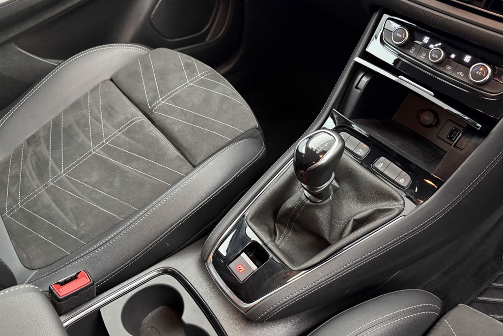 Vauxhall Grandland Ultimate Manual Petrol SUV - Stock Number (1539574) - 14th supplementary image