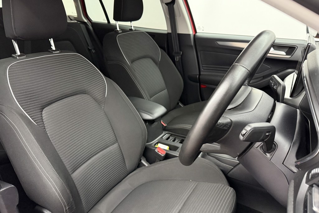 Ford Focus Titanium Manual Petrol-Electric Hybrid Estate - Stock Number (1541474) - 16th supplementary image