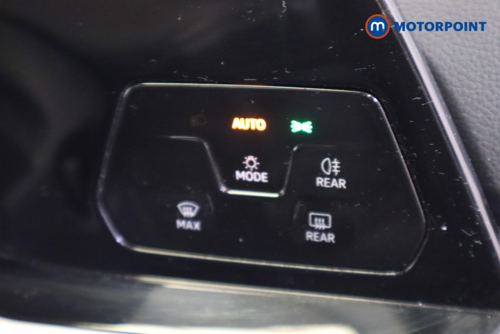 Volkswagen Golf Life Manual Petrol Hatchback - Stock Number (1541931) - 9th supplementary image