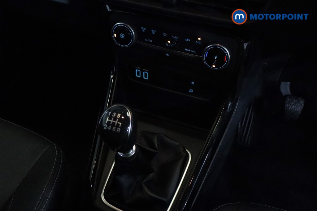 Ford Ecosport Active Manual Petrol SUV - Stock Number (1541962) - 4th supplementary image