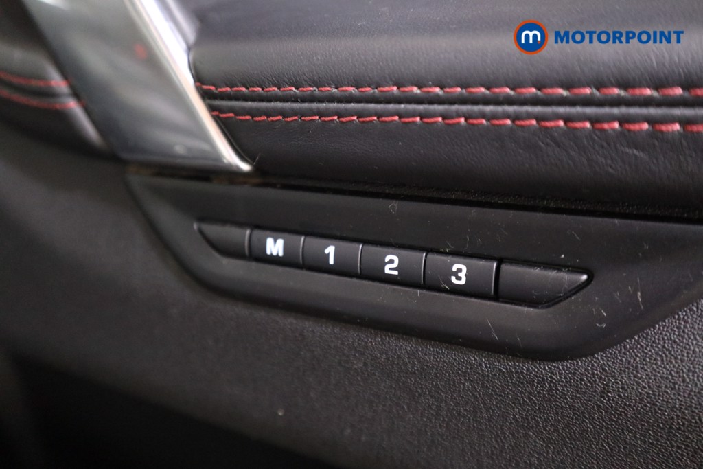 Land Rover Discovery Sport R-Dynamic Hse Automatic Petrol Plug-In Hybrid SUV - Stock Number (1542104) - 11th supplementary image