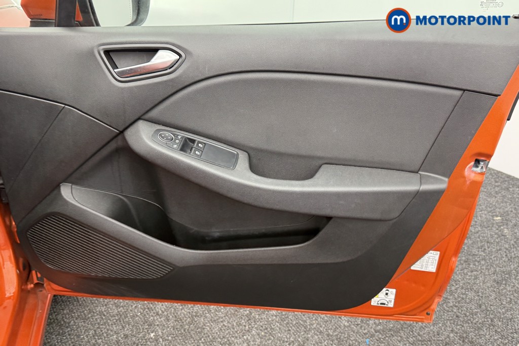 Renault Clio Iconic Manual Petrol Hatchback - Stock Number (1542188) - 15th supplementary image