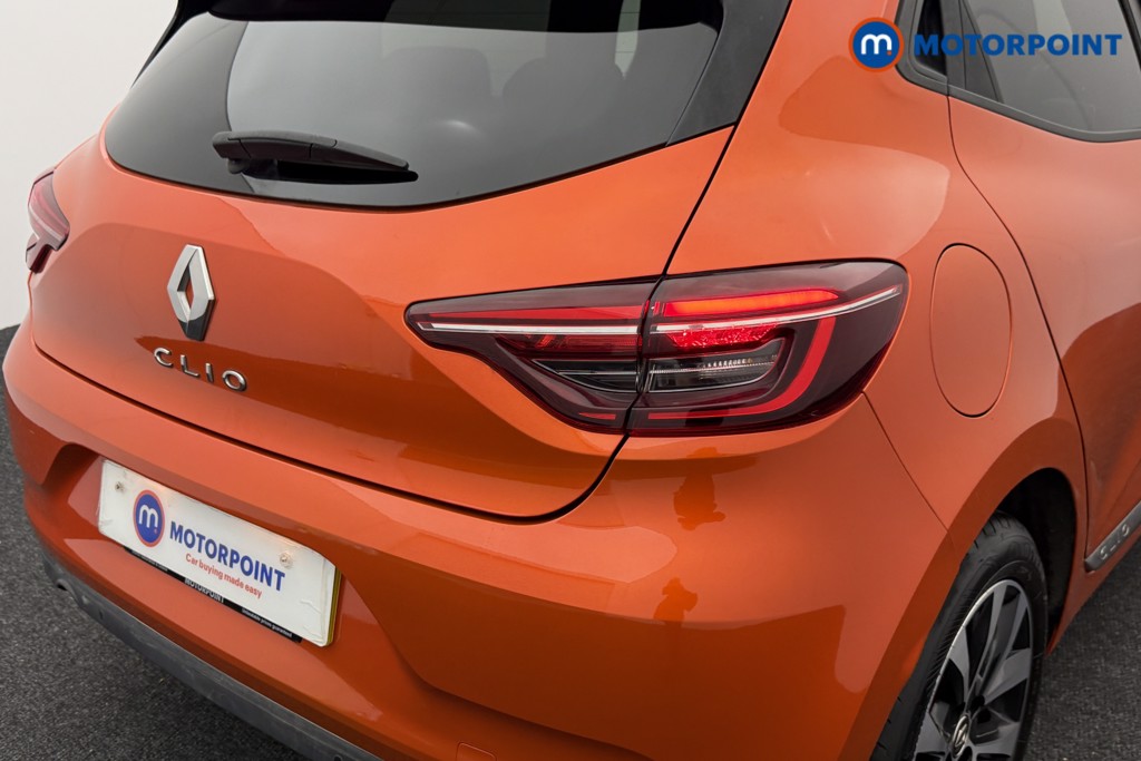 Renault Clio Iconic Manual Petrol Hatchback - Stock Number (1542188) - 22nd supplementary image