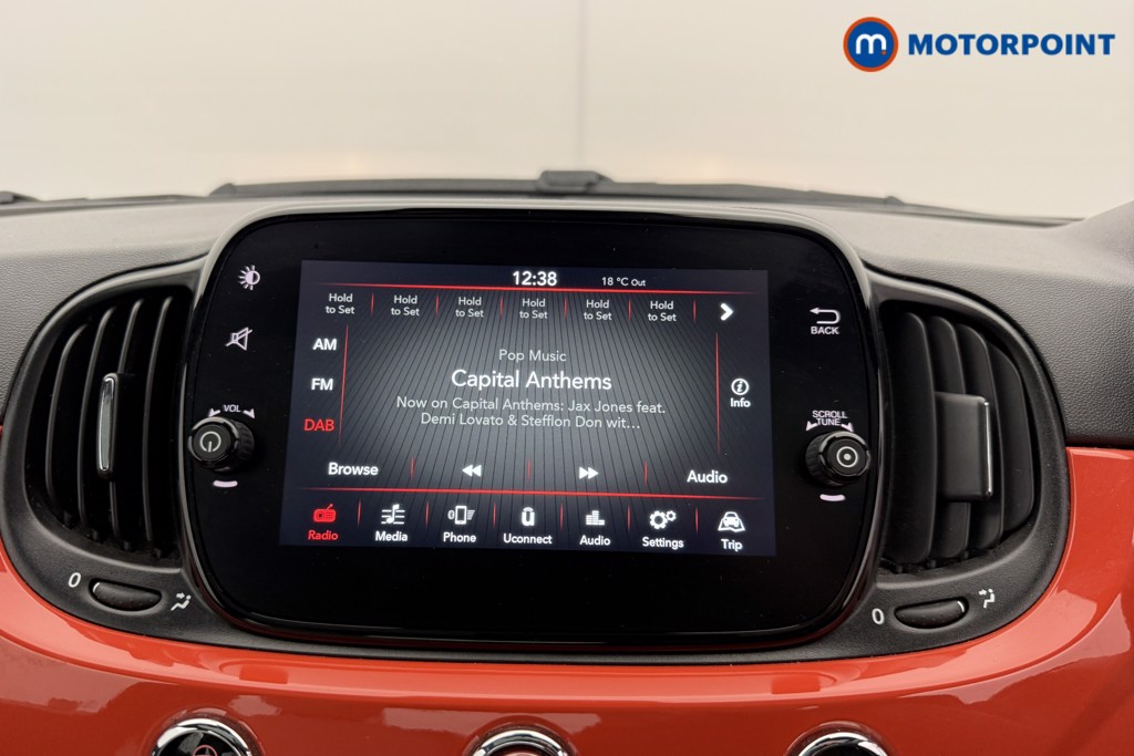 Fiat 500 Dolcevita Manual Petrol-Electric Hybrid Hatchback - Stock Number (1543080) - 5th supplementary image