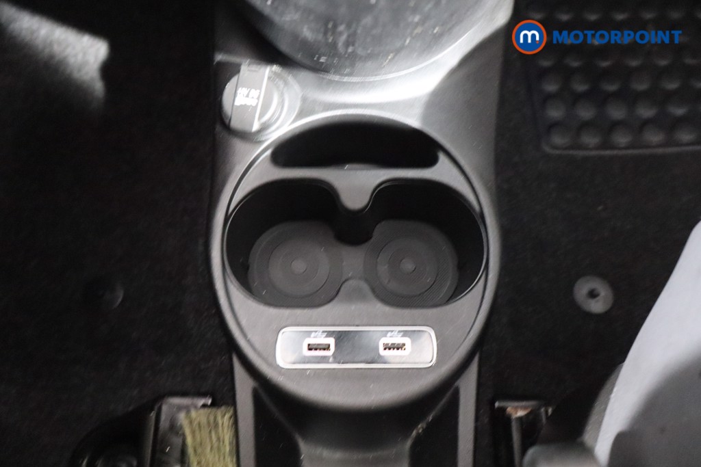 Fiat 500 Dolcevita Manual Petrol-Electric Hybrid Hatchback - Stock Number (1543153) - 16th supplementary image