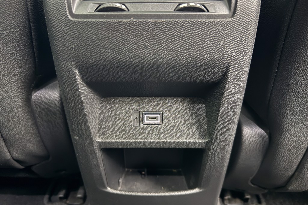 Vauxhall Astra Ultimate Manual Petrol Hatchback - Stock Number (1543480) - 21st supplementary image