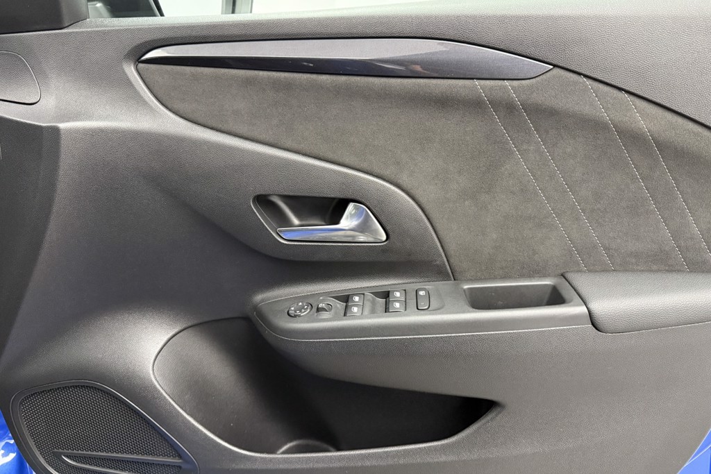 Vauxhall Corsa Ultimate Automatic Petrol Hatchback - Stock Number (1543509) - 13th supplementary image