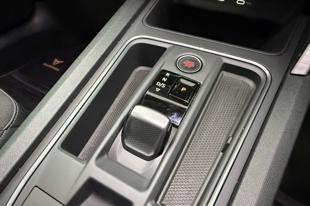 Cupra Formentor V1 Automatic Petrol Plug-In Hybrid SUV - Stock Number (1543591) - 16th supplementary image