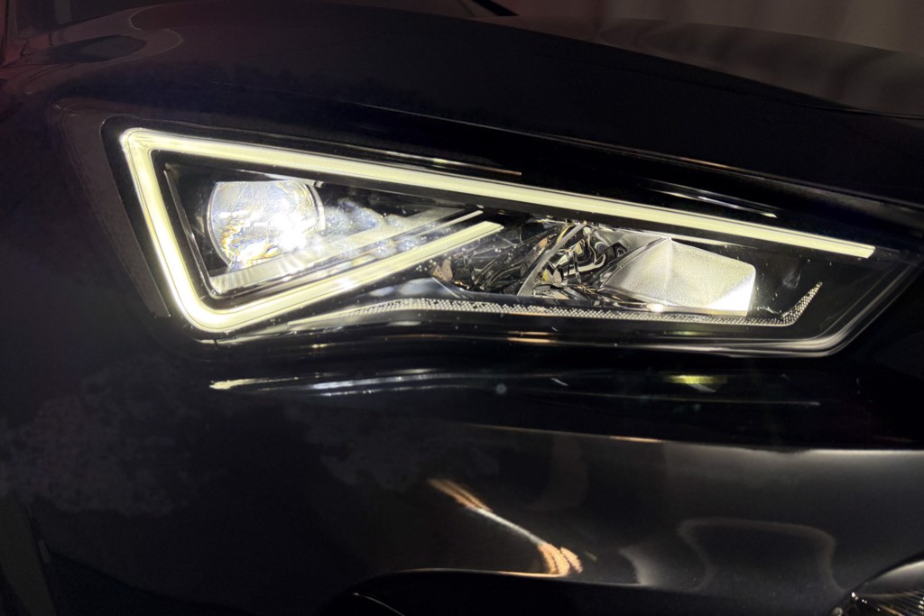Cupra Formentor V1 Automatic Petrol Plug-In Hybrid SUV - Stock Number (1543591) - 54th supplementary image