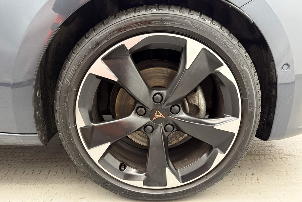 Cupra Leon V1 Manual Petrol Hatchback - Stock Number (1543702) - 31st supplementary image