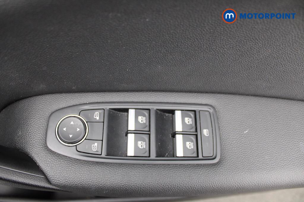 Renault Captur Se Edition Automatic Petrol SUV - Stock Number (1544323) - 19th supplementary image