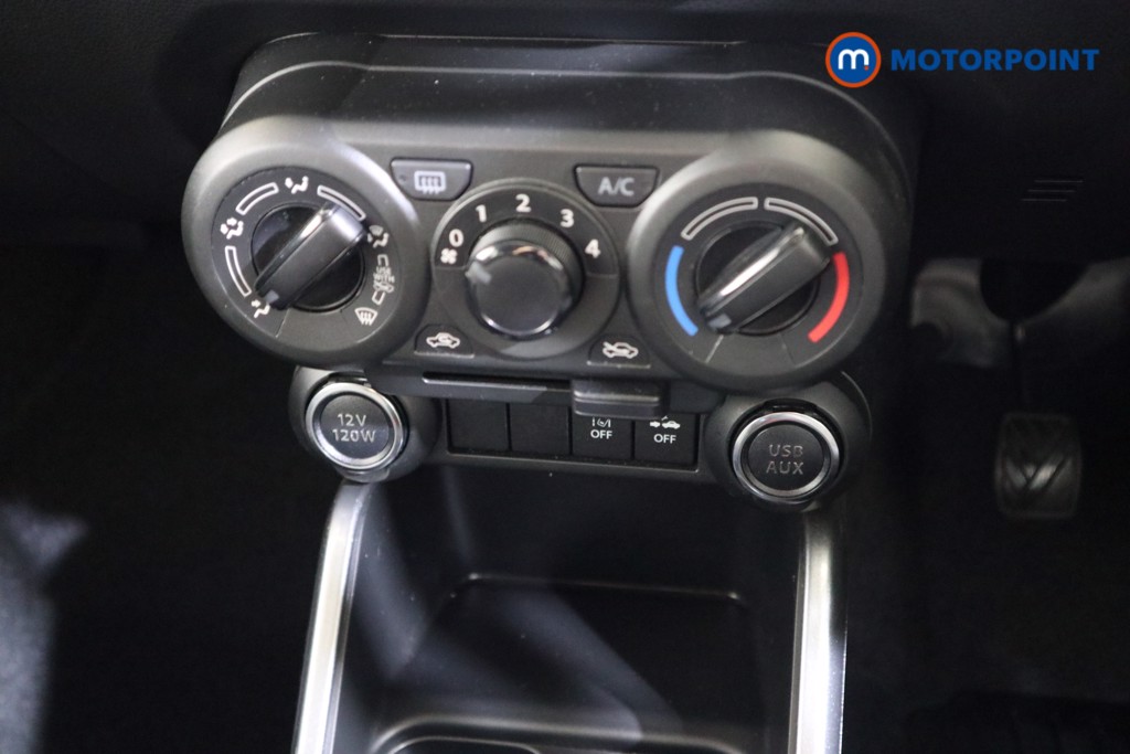 Suzuki Ignis Sz-T Manual Petrol-Electric Hybrid SUV - Stock Number (1544809) - 6th supplementary image
