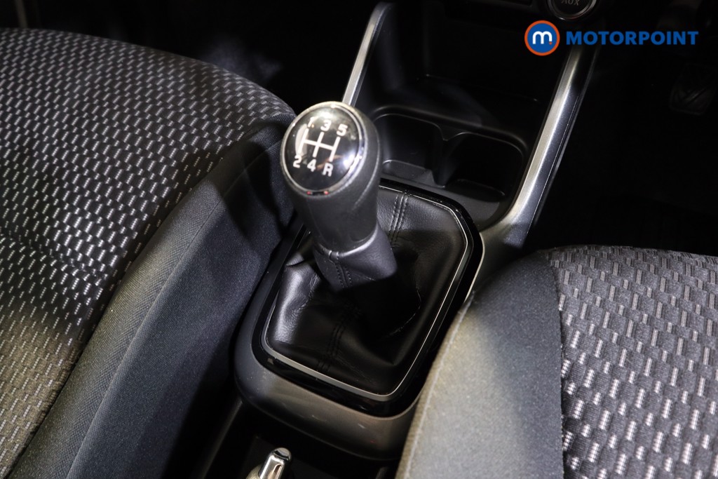 Suzuki Ignis Sz-T Manual Petrol-Electric Hybrid SUV - Stock Number (1544809) - 7th supplementary image
