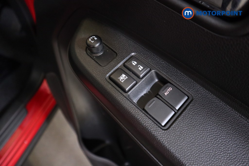 Suzuki Ignis Sz-T Manual Petrol-Electric Hybrid SUV - Stock Number (1544809) - 8th supplementary image