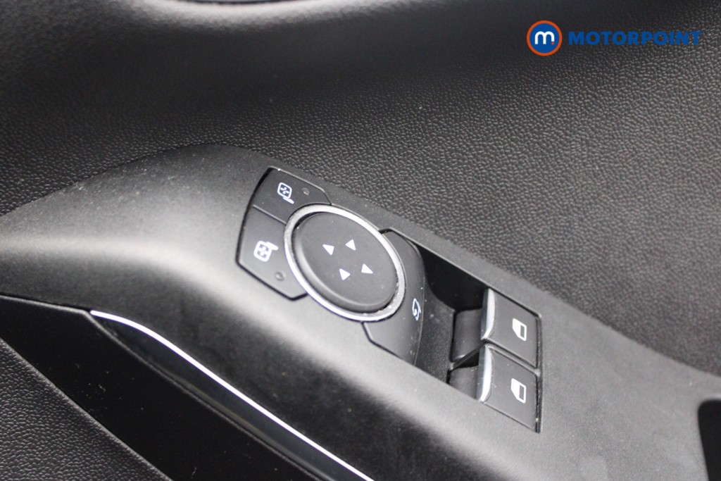 Ford Fiesta Titanium Manual Petrol Hatchback - Stock Number (1544917) - 15th supplementary image