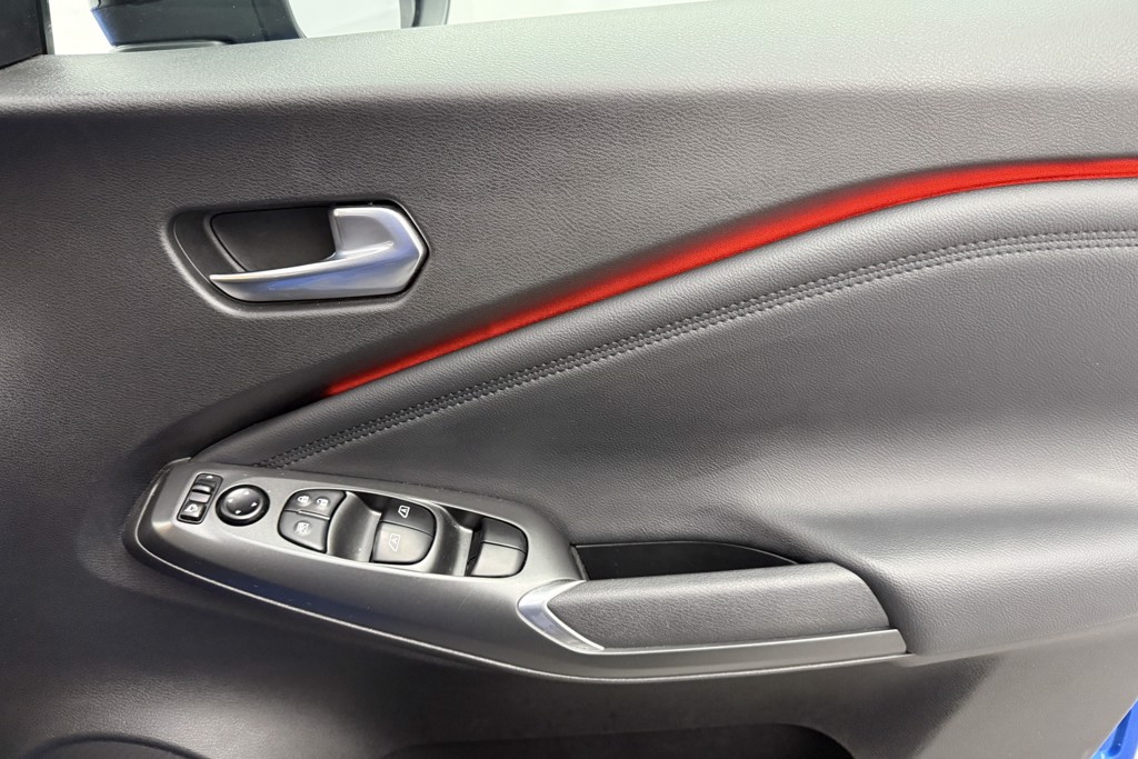 Nissan Juke N-Connecta Manual Petrol SUV - Stock Number (1545023) - 13th supplementary image