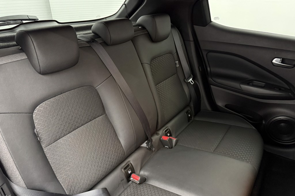 Nissan Juke N-Connecta Manual Petrol SUV - Stock Number (1545023) - 17th supplementary image