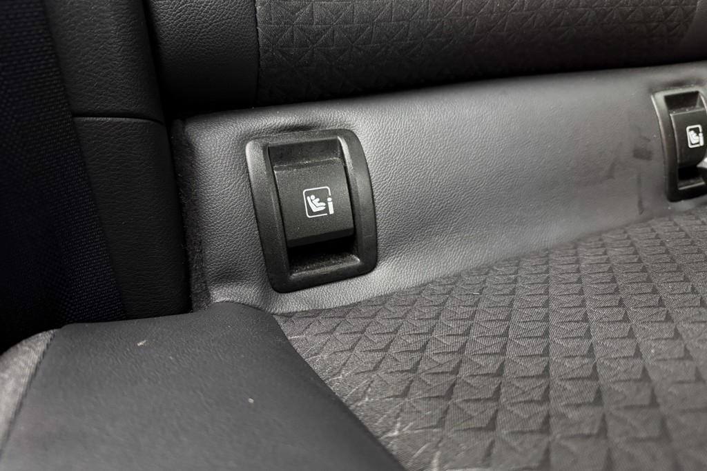 Nissan Juke N-Connecta Manual Petrol SUV - Stock Number (1545023) - 20th supplementary image