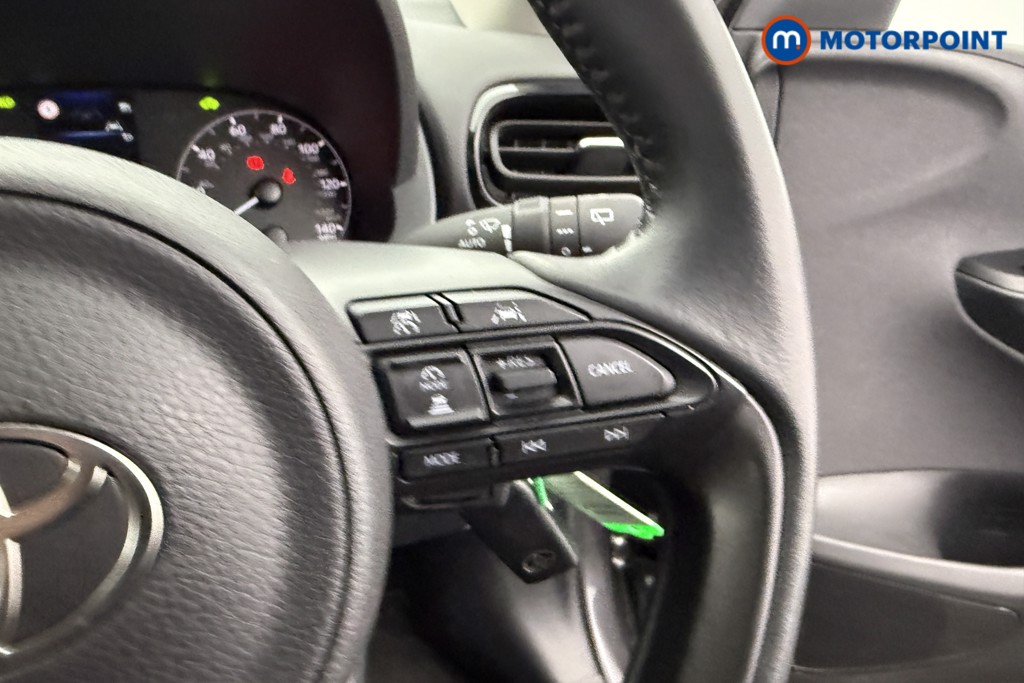 Toyota Yaris Icon Automatic Petrol-Electric Hybrid Hatchback - Stock Number (1546202) - 10th supplementary image