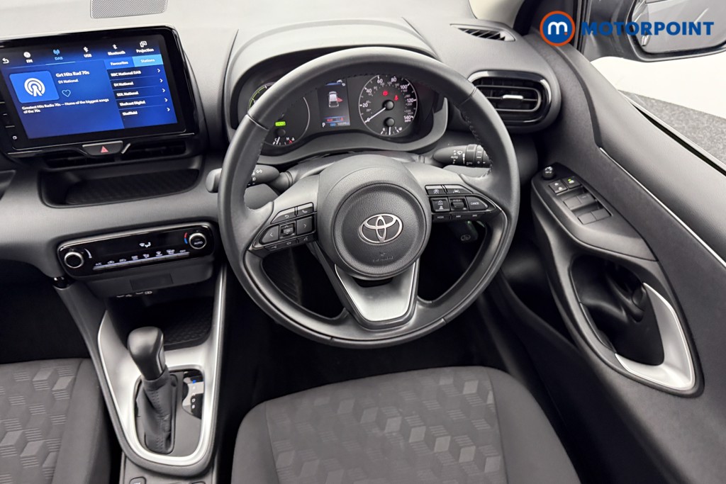 Toyota Yaris Icon Automatic Petrol-Electric Hybrid Hatchback - Stock Number (1546202) - 1st supplementary image
