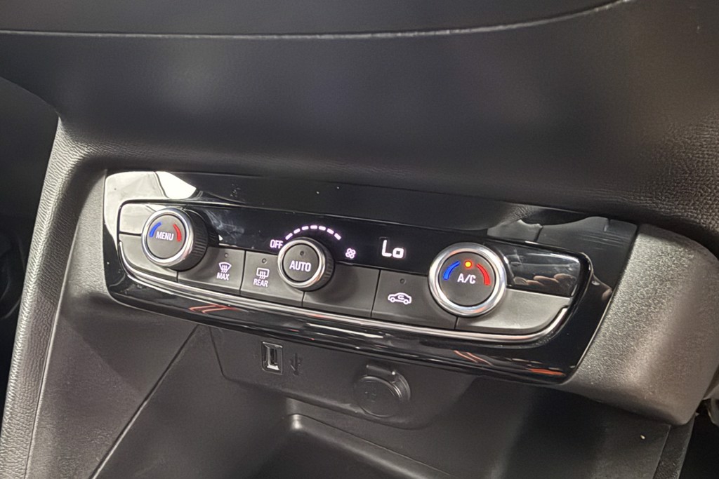 Vauxhall Corsa GS Manual Petrol Hatchback - Stock Number (1546253) - 10th supplementary image