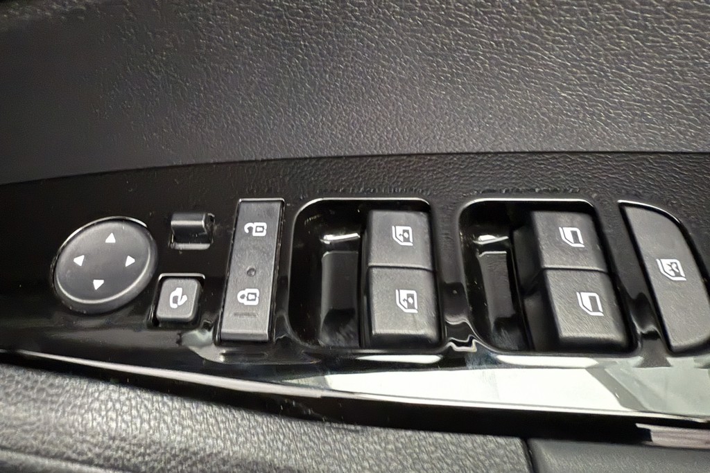 KIA Sportage 3 Automatic Petrol Plug-In Hybrid SUV - Stock Number (1546555) - 17th supplementary image