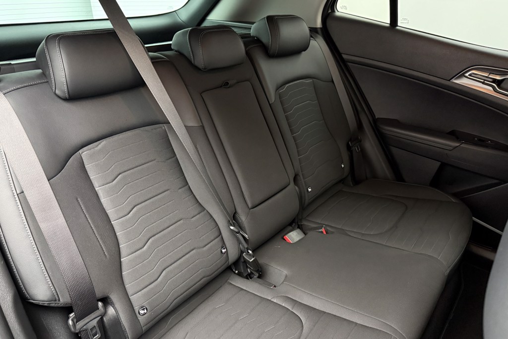 KIA Sportage 3 Automatic Petrol Plug-In Hybrid SUV - Stock Number (1546555) - 20th supplementary image