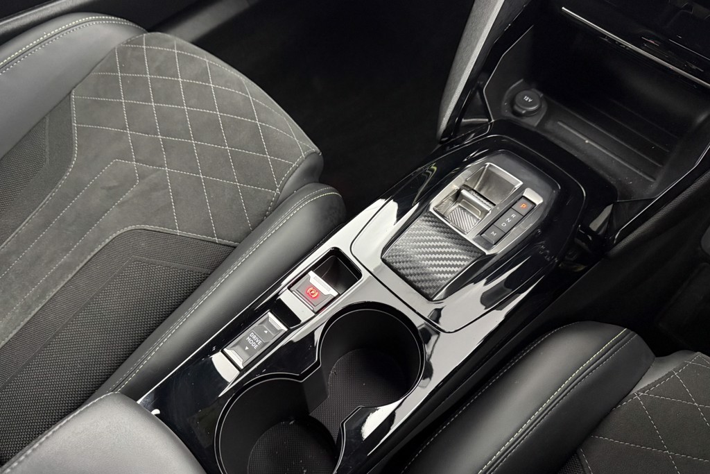 Peugeot 2008 Gt Premium Automatic Petrol SUV - Stock Number (1546834) - 16th supplementary image