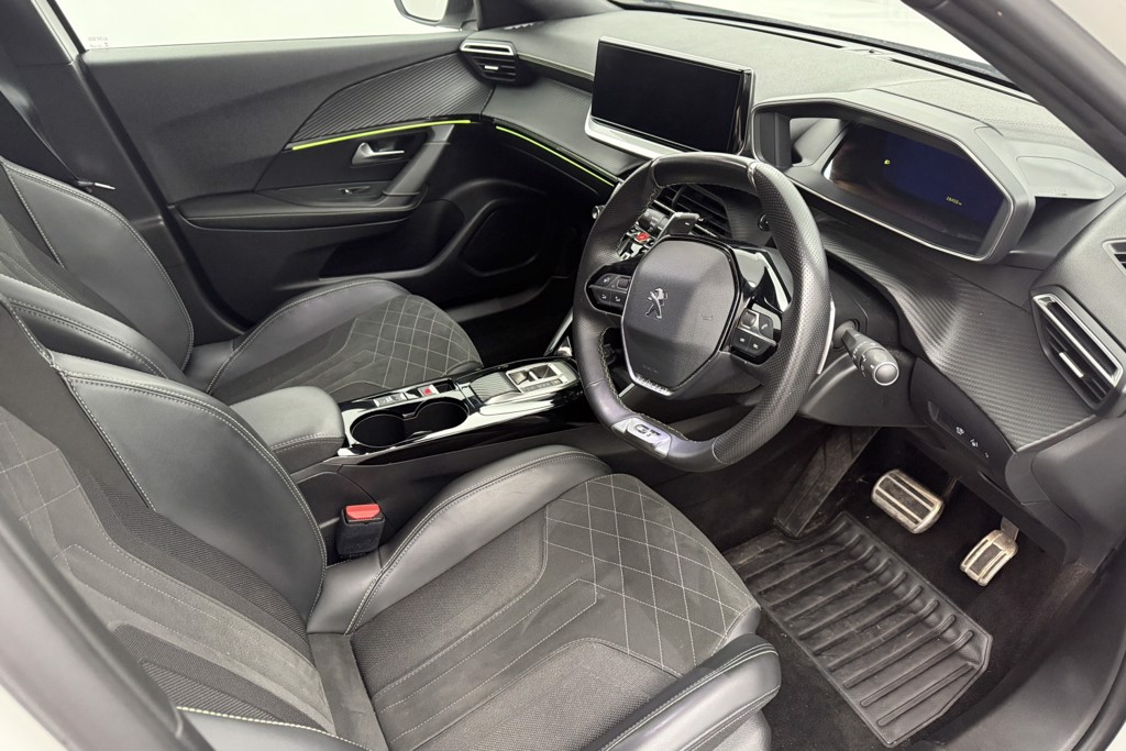 Peugeot 2008 Gt Premium Automatic Petrol SUV - Stock Number (1546834) - 1st supplementary image