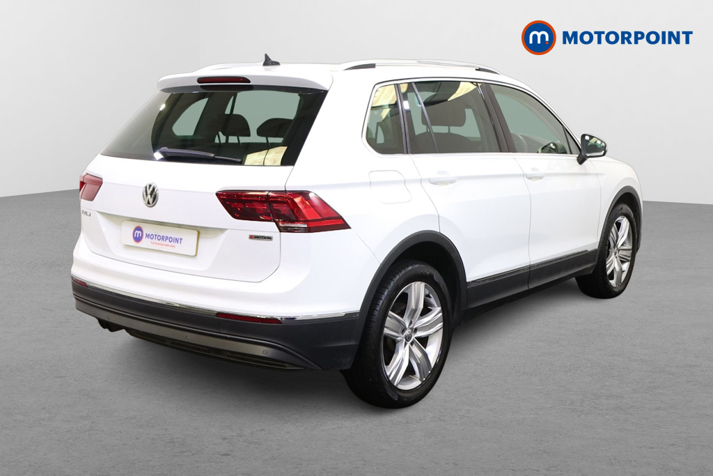 Volkswagen Tiguan SEL Automatic Petrol SUV - Stock Number (1546845) - Drivers side rear corner