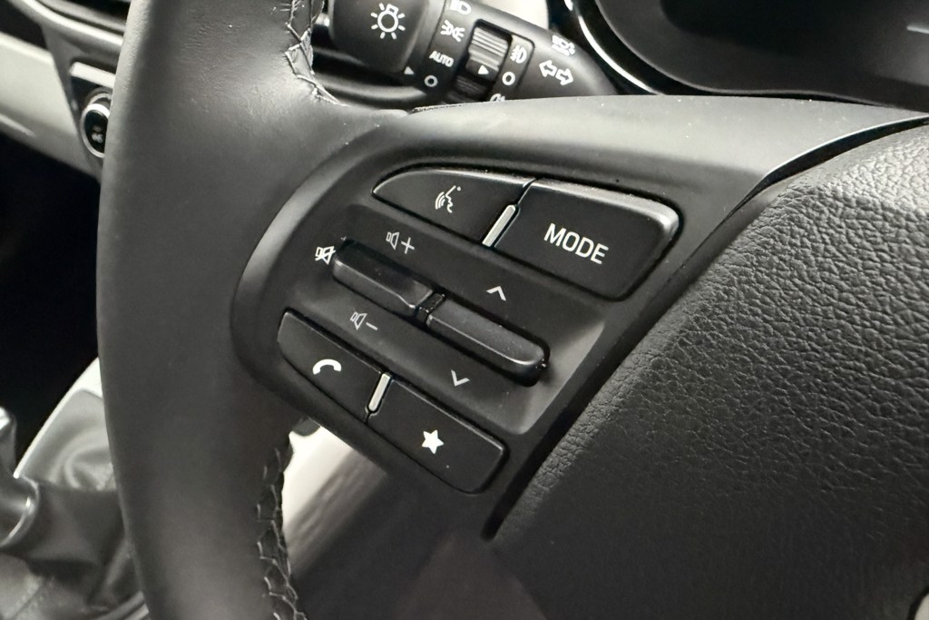 Hyundai I10 Premium Automatic Petrol Hatchback - Stock Number (1546887) - 3rd supplementary image
