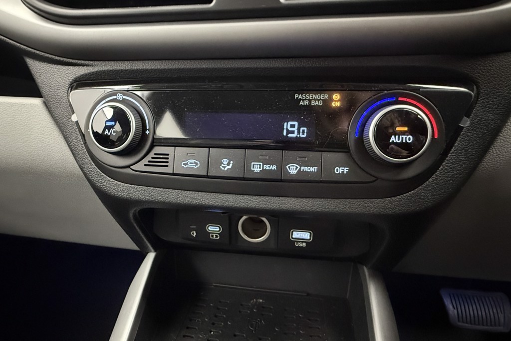 Hyundai I10 Premium Automatic Petrol Hatchback - Stock Number (1546887) - 13th supplementary image